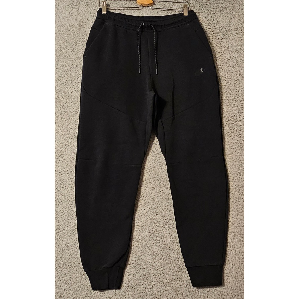 Nike Sportswear Tech Fleece Joggers Mens Medium Black CU4495-010 Tapered Pants